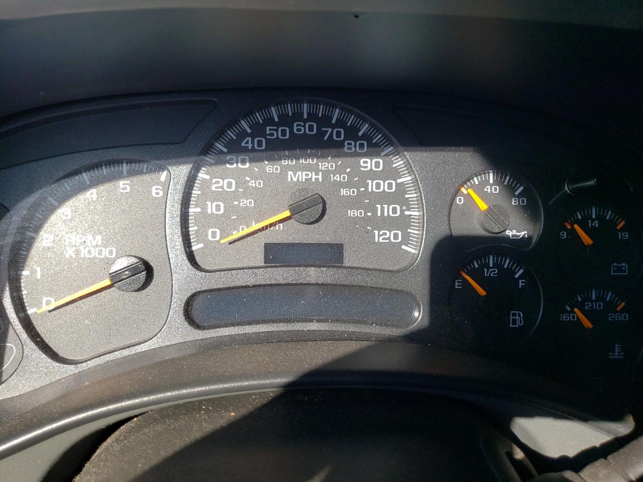 Photo 8 from auction – 2005 CHEVROLET SILVERADO with VIN 1GCEK19BX5E267375