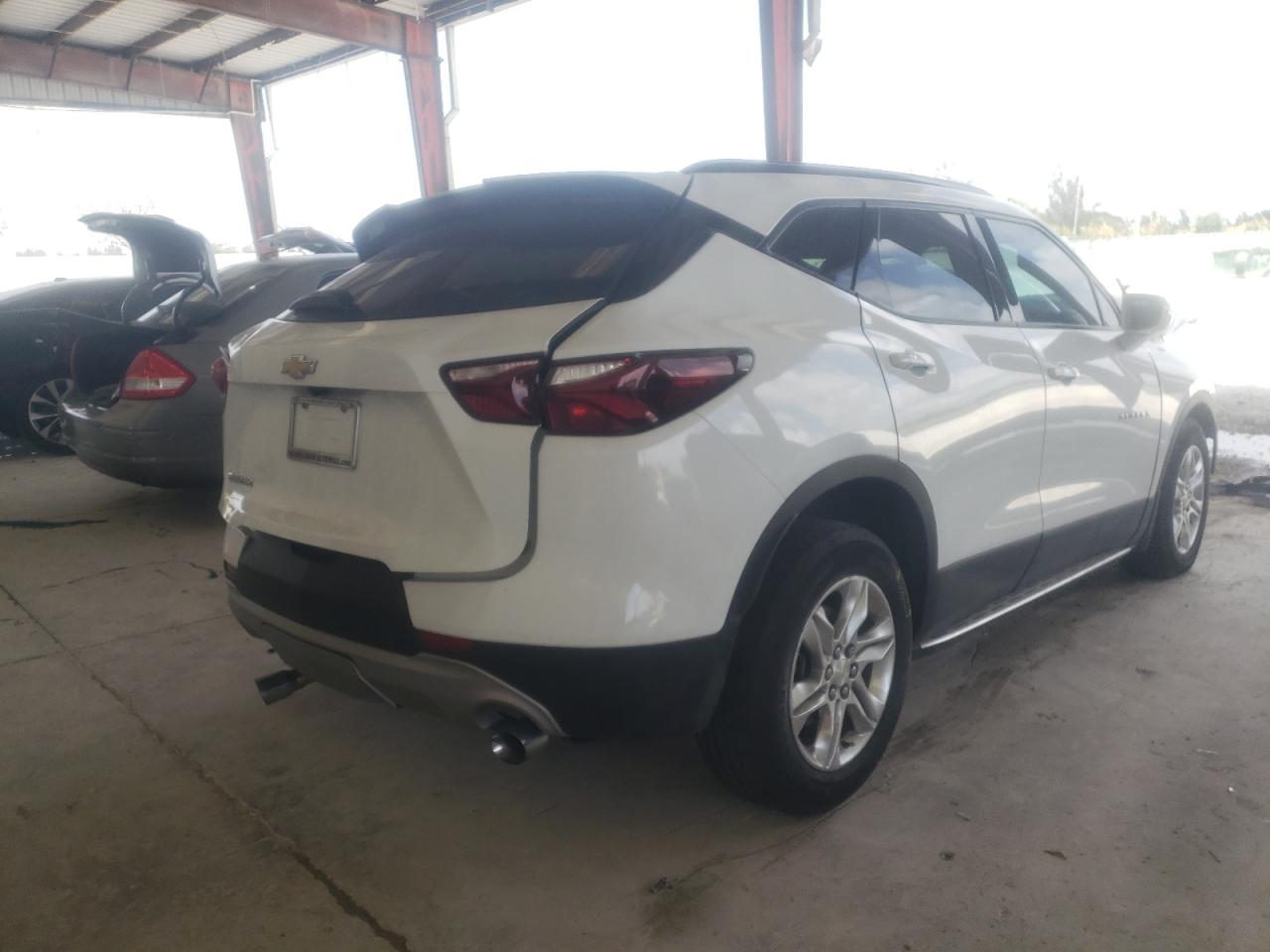 Photo 4 from auction – 2019 CHEVROLET BLAZER 2LT with VIN 3GNKBCRS2KS672444