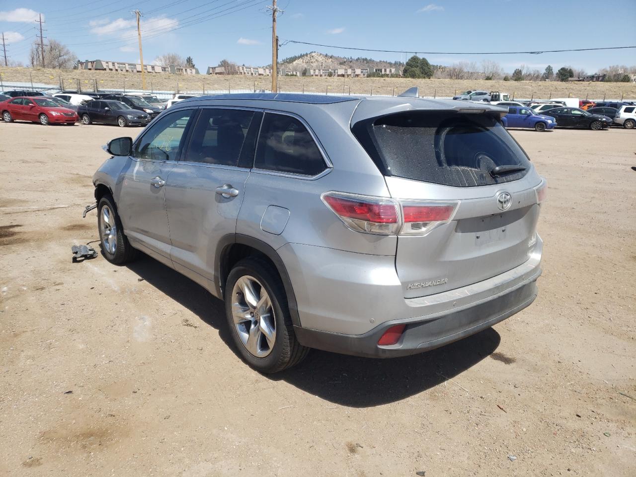 Photo 3 from auction – 2015 TOYOTA HIGHLANDER with VIN 5TDYKRFH4FS044104