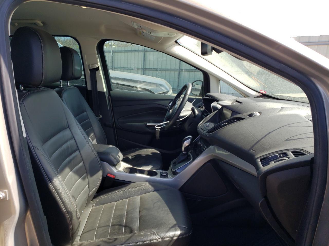 Photo 5 from auction – 2015 FORD C-MAX PREM with VIN 1FADP5CU0FL102842