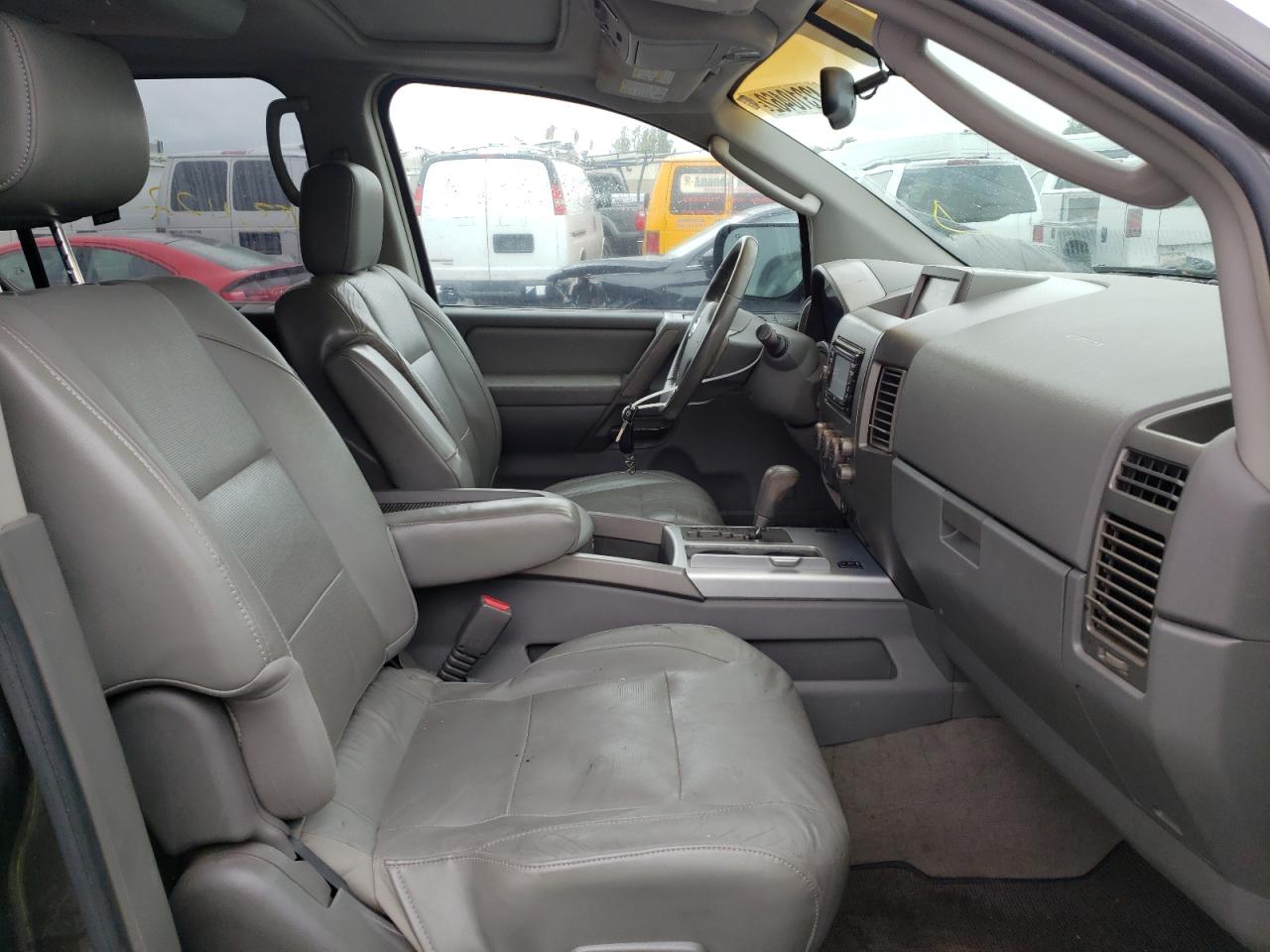 Photo 5 from auction – 2005 NISSAN ARMADA SE with VIN 5N1AA08A35N740596
