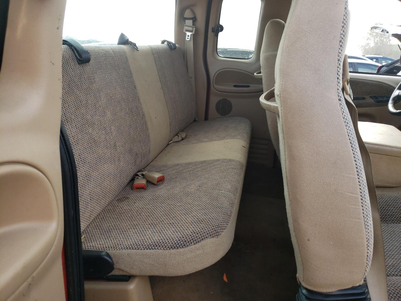Photo 6 from auction – 2001 DODGE RAM 1500 with VIN 1B7HC13ZX1J577530