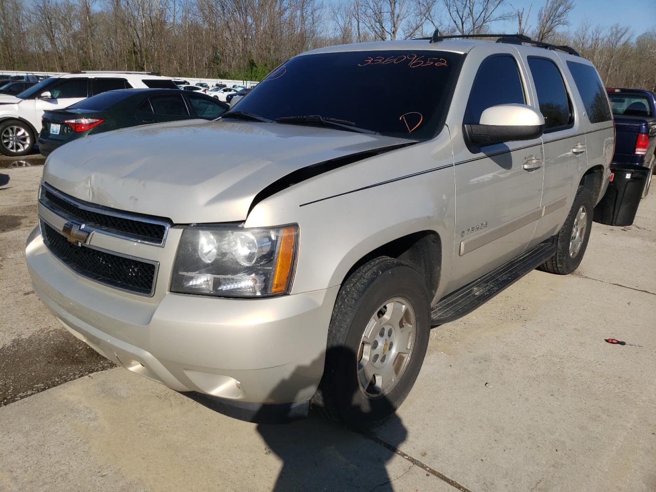 Photo 2 from auction – 2008 CHEVROLET UK with VIN 1GNFK13008R264596