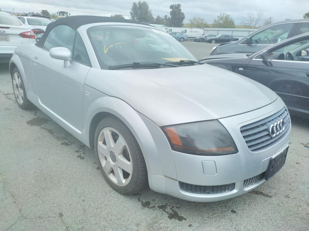 AUDI TT 2001 with VIN TRUTX28NX11027390 - Photo from auction