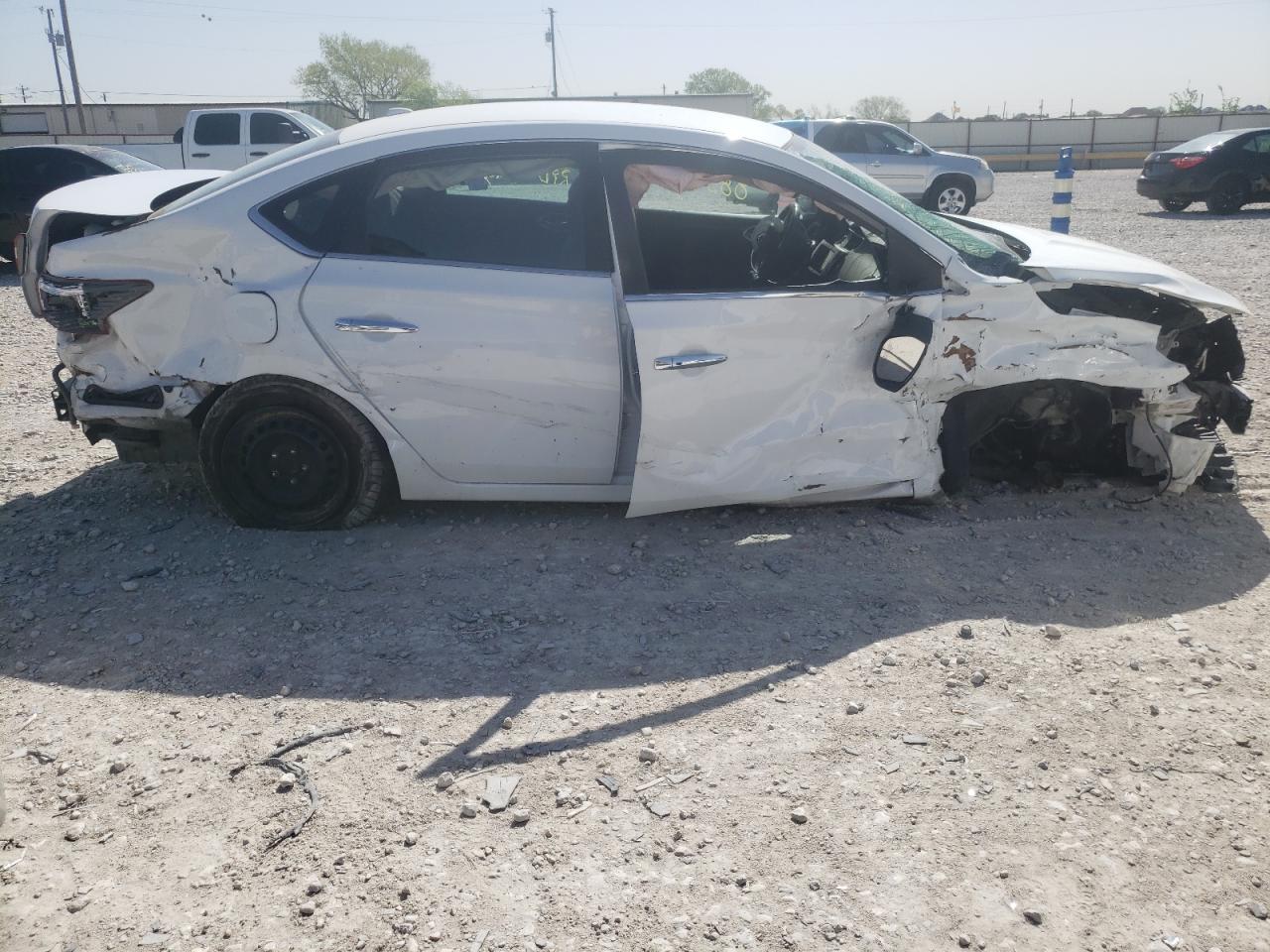 Photo 9 from auction – 2017 NISSAN SENTRA S with VIN 3N1AB7AP8HY348331
