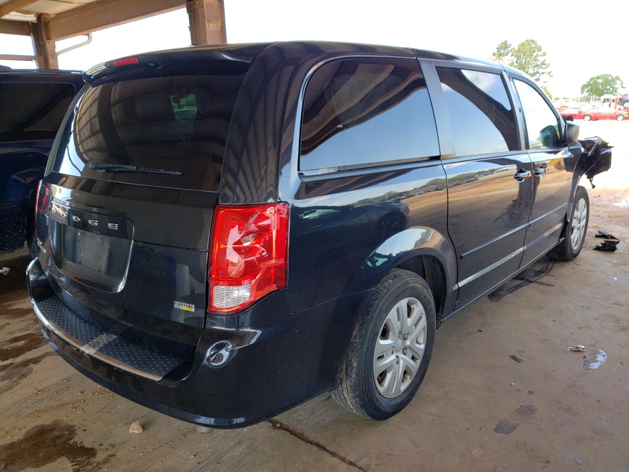 Photo 4 from auction – 2017 DODGE GRAND CARA with VIN 2C4RDGBG0HR789492