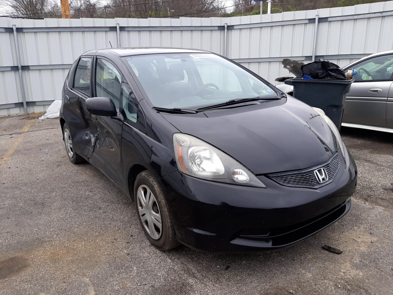 HONDA FIT 2010 with VIN JHMGE8H26AC003326 - Photo from auction