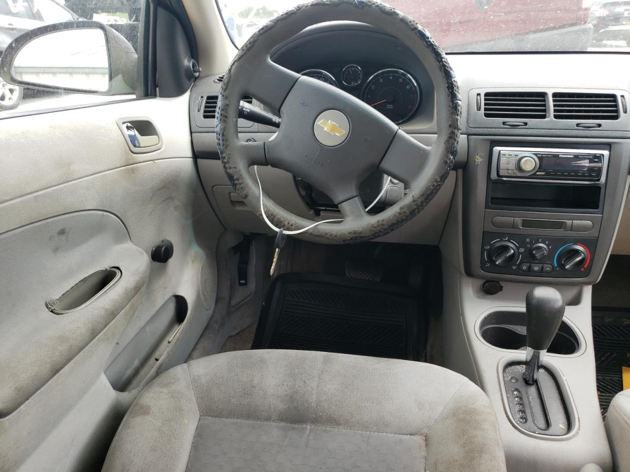 Photo 9 from auction – 2005 CHEVROLET COBALT with VIN 1G1AK52F657528307