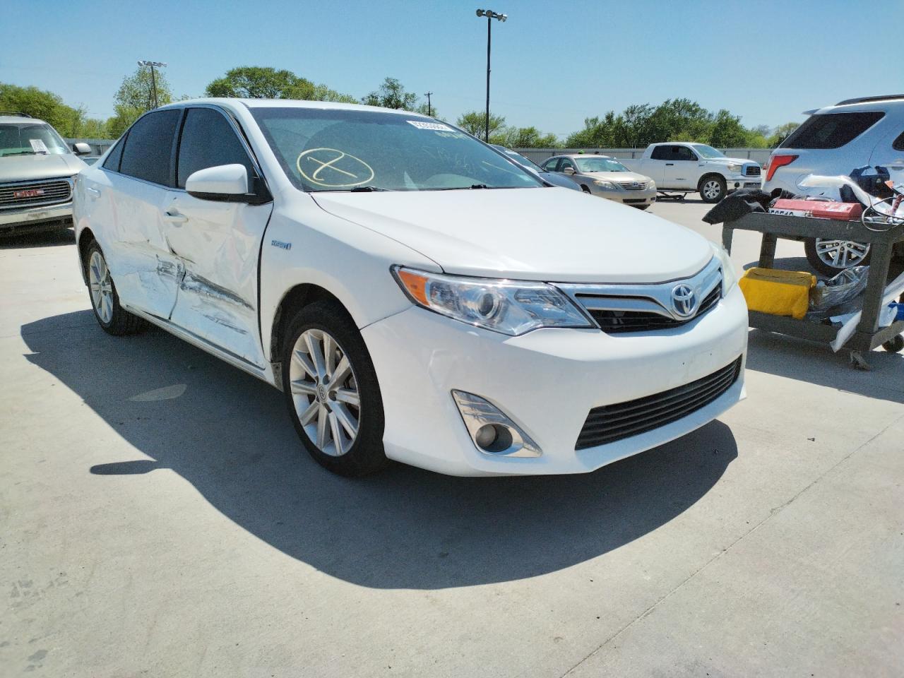 Photo 1 from auction – 2012 TOYOTA CAMRY HYBR with VIN 4T1BD1FK2CU002143