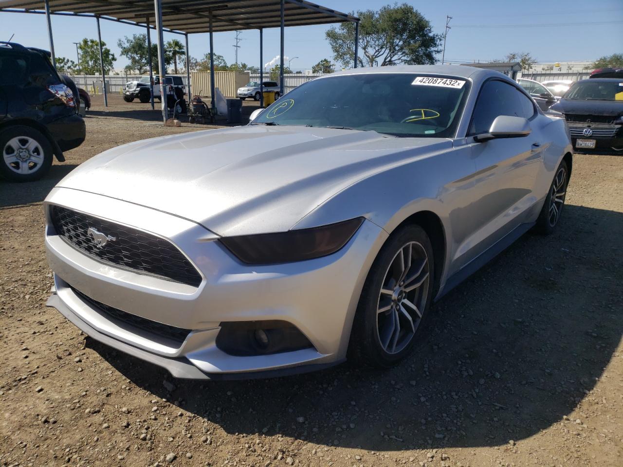 Photo 2 from auction – 2016 FORD MUSTANG with VIN 1FA6P8TH7G5221250