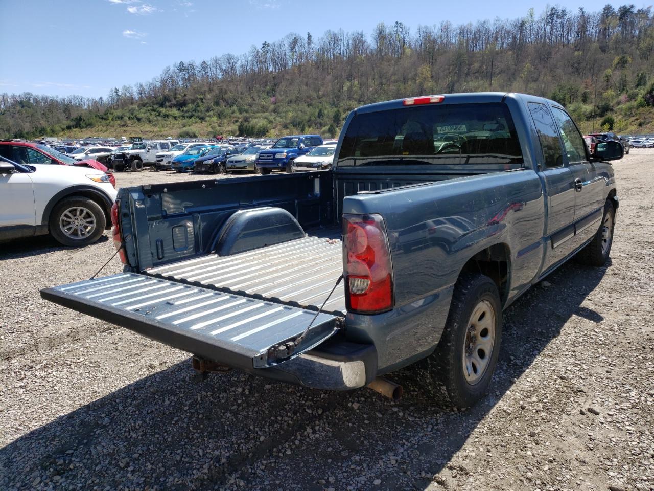 Photo 4 from auction – 2007 CHEVROLET SILVRK1500 with VIN 2GCEC19V971122369