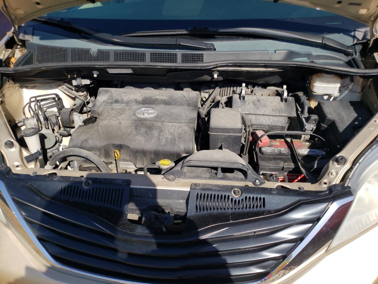 Photo 7 from auction – 2011 TOYOTA SIENNA LE with VIN 5TDKK3DC0BS034318