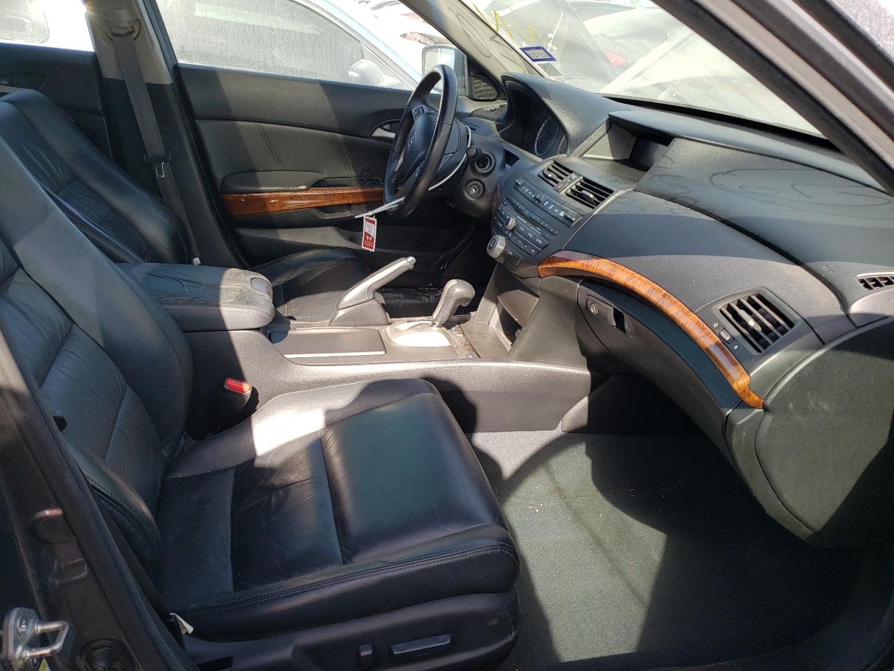 Photo 5 from auction – 2012 HONDA ACCORD EXL with VIN 1HGCP3F82CA006972