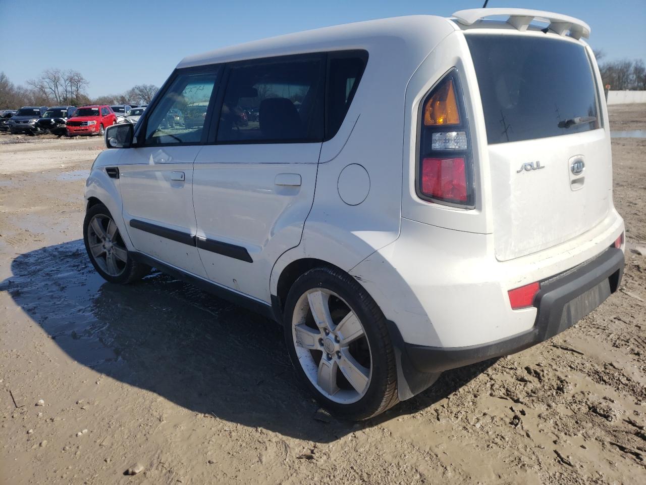 Photo 3 from auction – 2010 KIA SOUL + with VIN KNDJT2A28A7037152