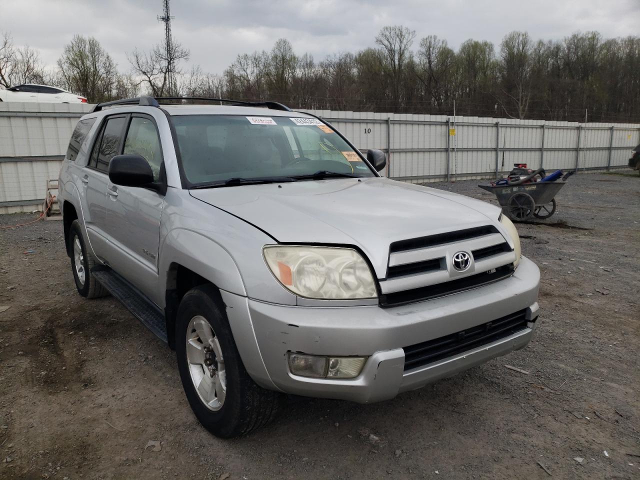TOYOTA 4RUNNER SR 2003 with VIN JTEBU14R330011795 - Photo from auction