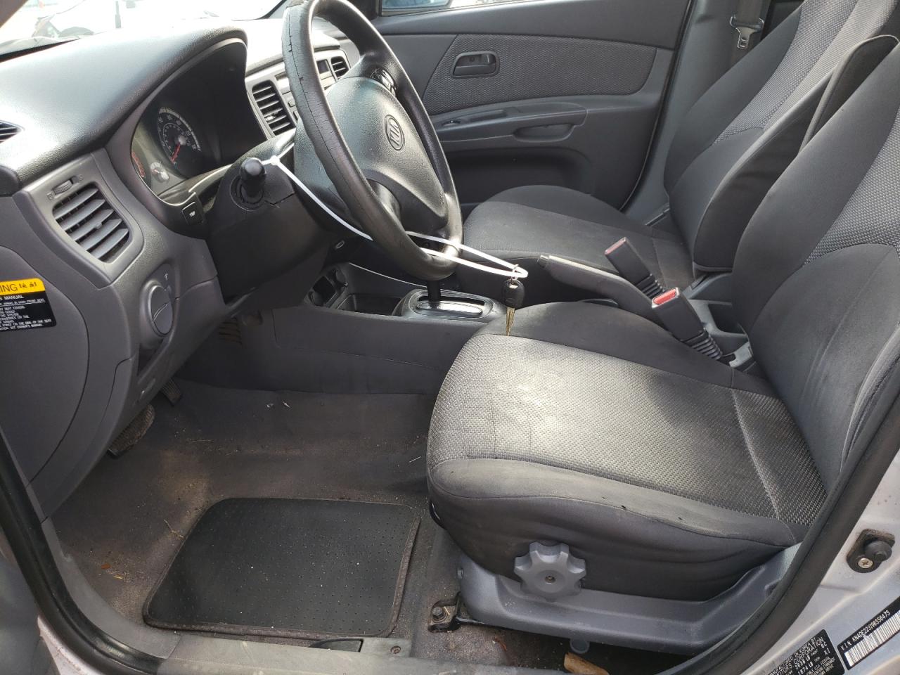 Photo 5 from auction – 2009 KIA RIO BASE with VIN KNADE223196556475