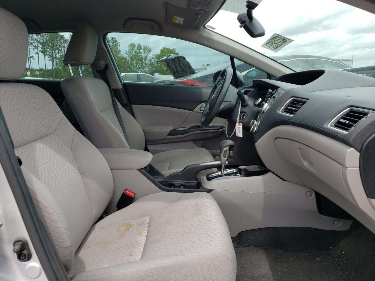 Photo 5 from auction – 2014 HONDA CIVIC LX with VIN 19XFB2F51EE031338