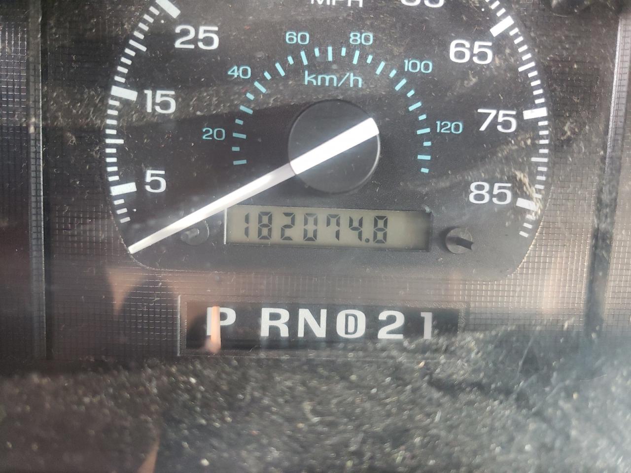 Photo 8 from auction – 1994 FORD E150 with VIN 1FMEE11H0RHA46729