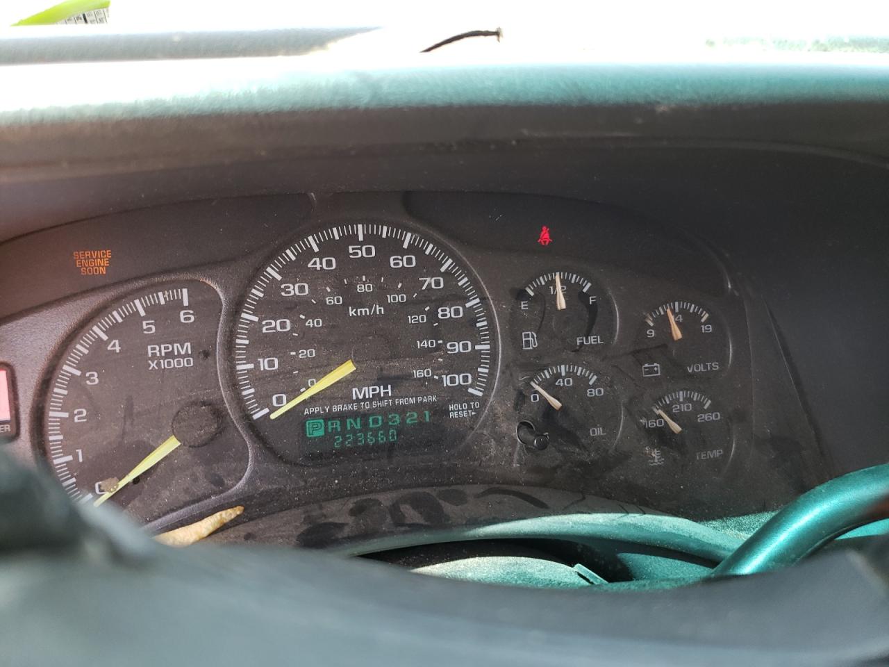 Photo 8 from auction – 2001 CHEVROLET SILVERADO with VIN 2GCEC19T511214696