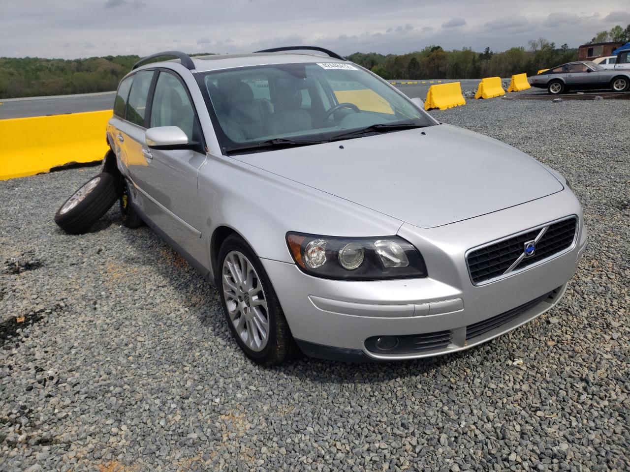 VOLVO V50 2.4I 2005 with VIN YV1MW382252061346 - Photo from auction