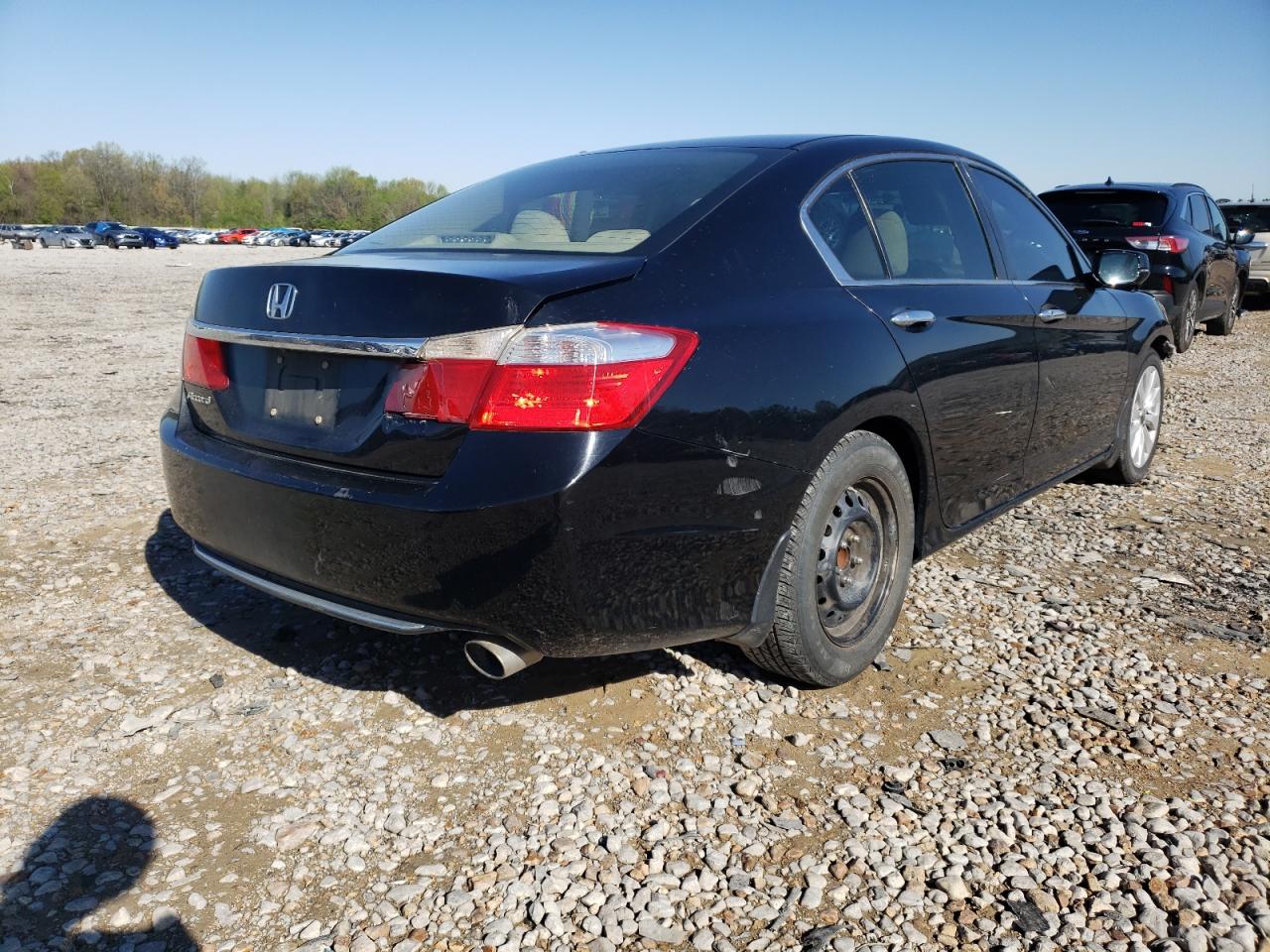 Photo 4 from auction – 2015 HONDA ACCORD EX with VIN 1HGCR2F72FA137884