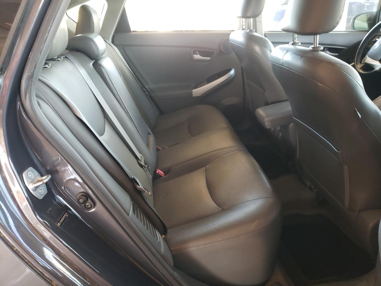 Photo 6 from auction – 2010 TOYOTA PRIUS with VIN JTDKN3DU3A5184136