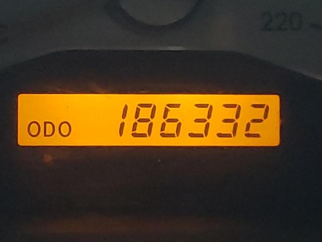 Photo 8 from auction – 2006 TOYOTA SCION TC with VIN JTKDE177360106178