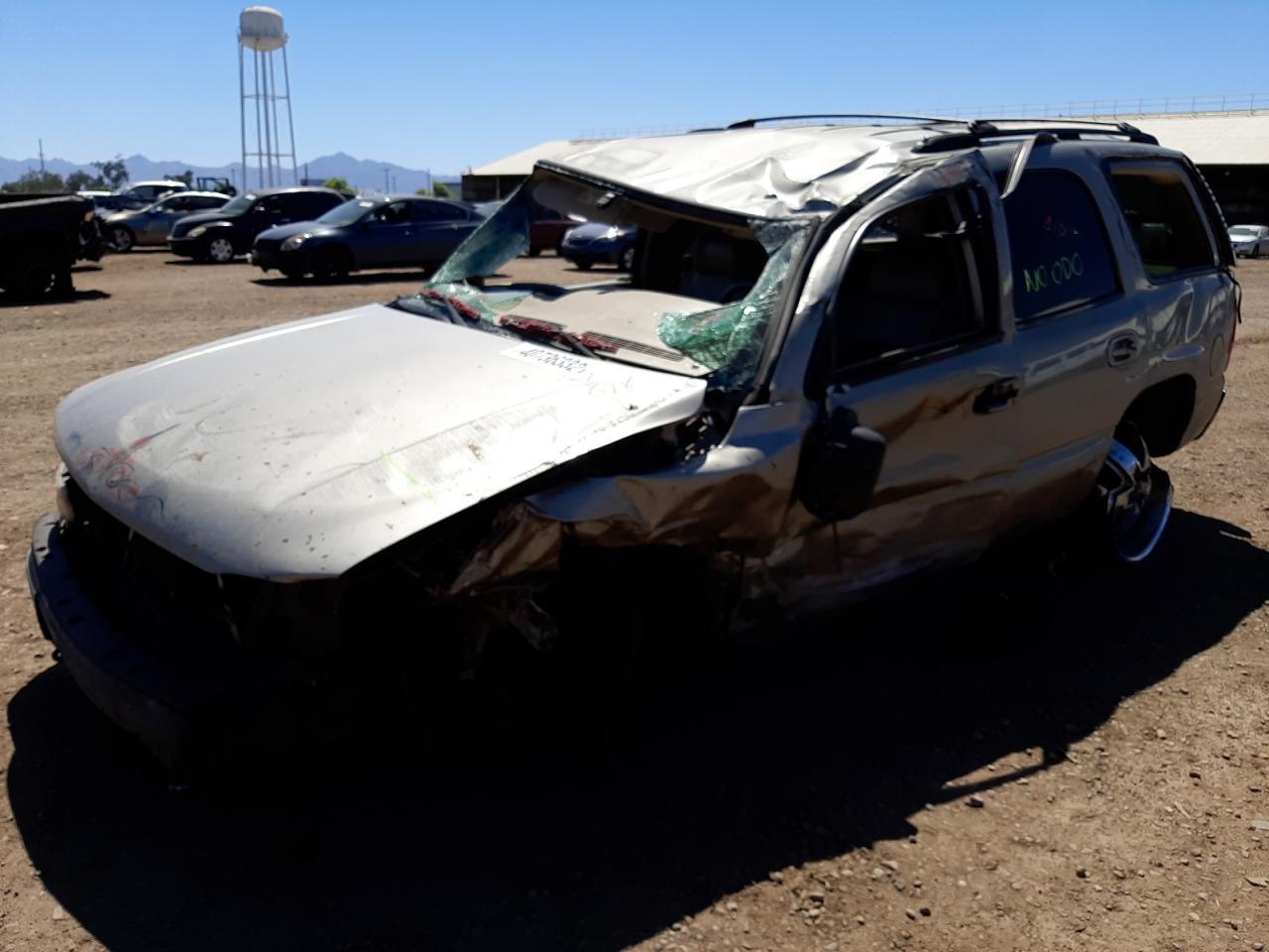 Photo 2 from auction – 2002 GMC DENALI with VIN 1GKEK63U82J262898