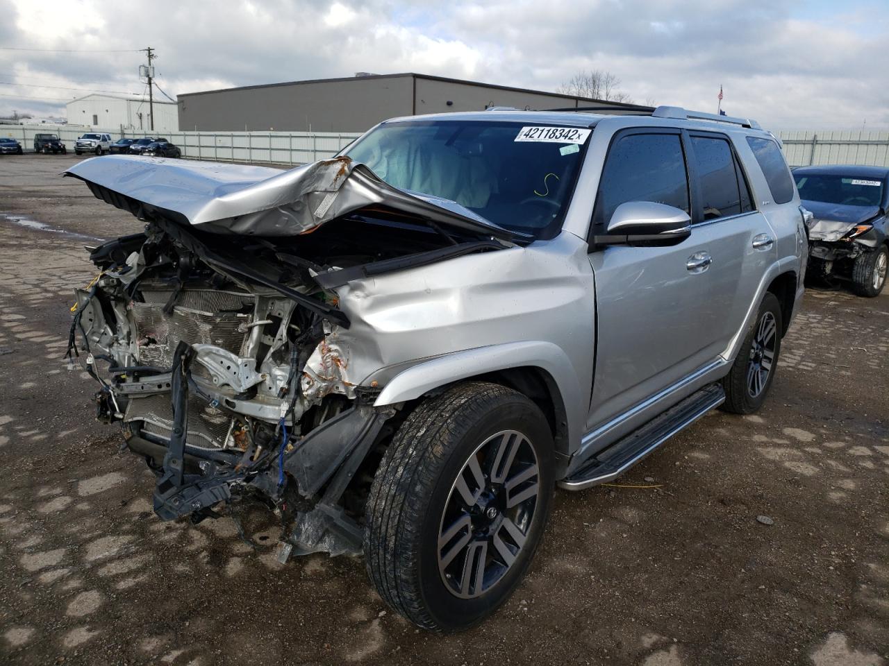 Photo 2 from auction – 2016 TOYOTA 4RUNNER SR with VIN JTEBU5JRXG5394526