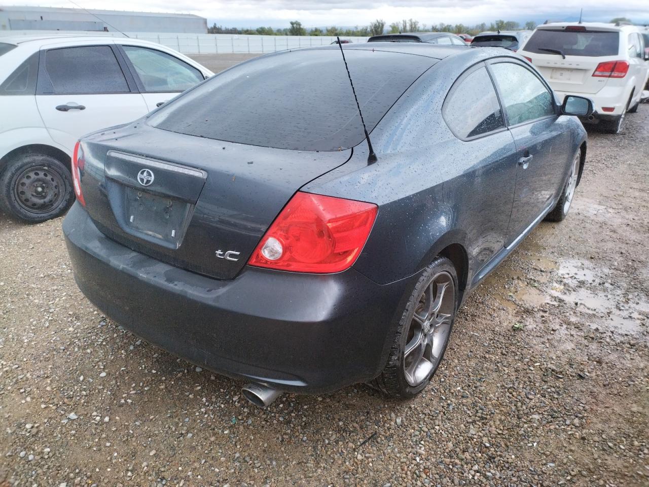 Photo 4 from auction – 2005 TOYOTA SCION TC with VIN JTKDE167050038132
