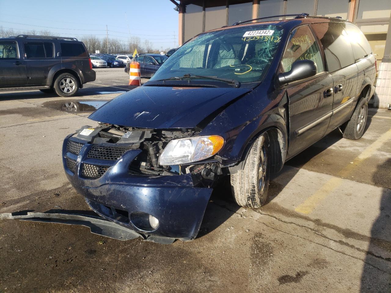 Photo 2 from auction – 2004 DODGE GRAND CARA with VIN 2D4GP44L74R516604