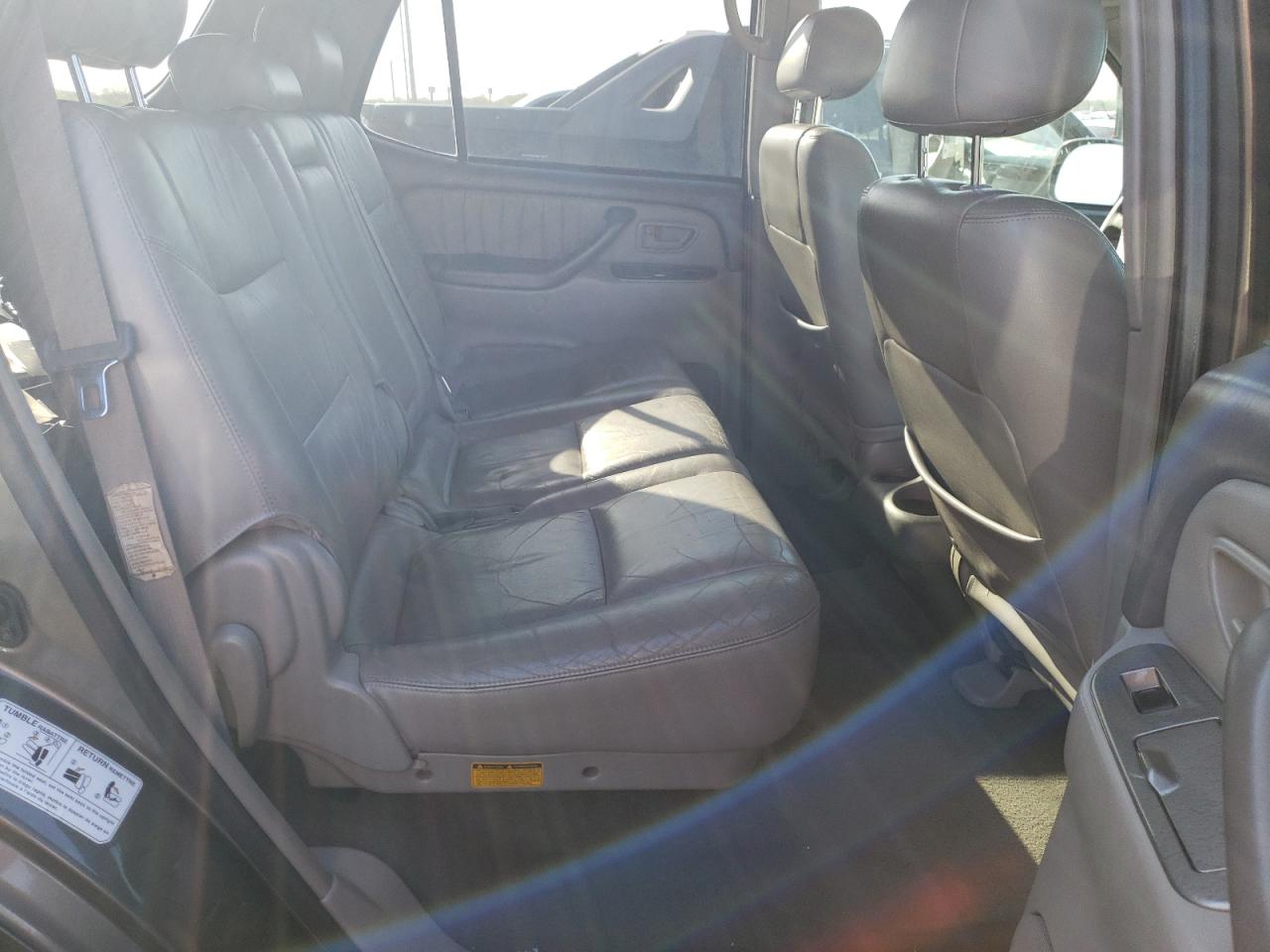 Photo 6 from auction – 2003 TOYOTA SEQUOIA LI with VIN 5TDZT38A53S171342