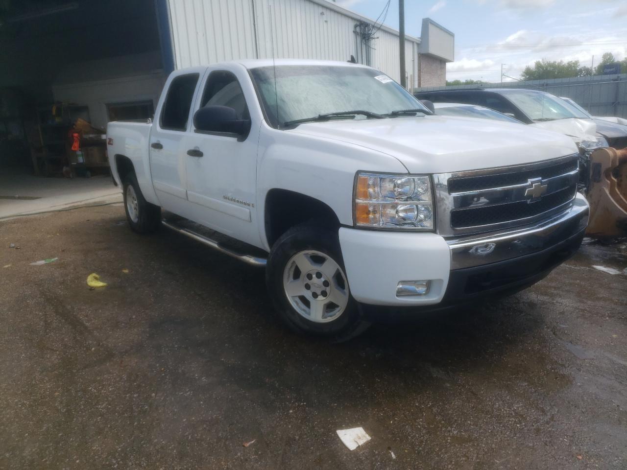 CHEVROLET SILVERADO 2007 with VIN 2GCEC13J271548846 - Photo from auction