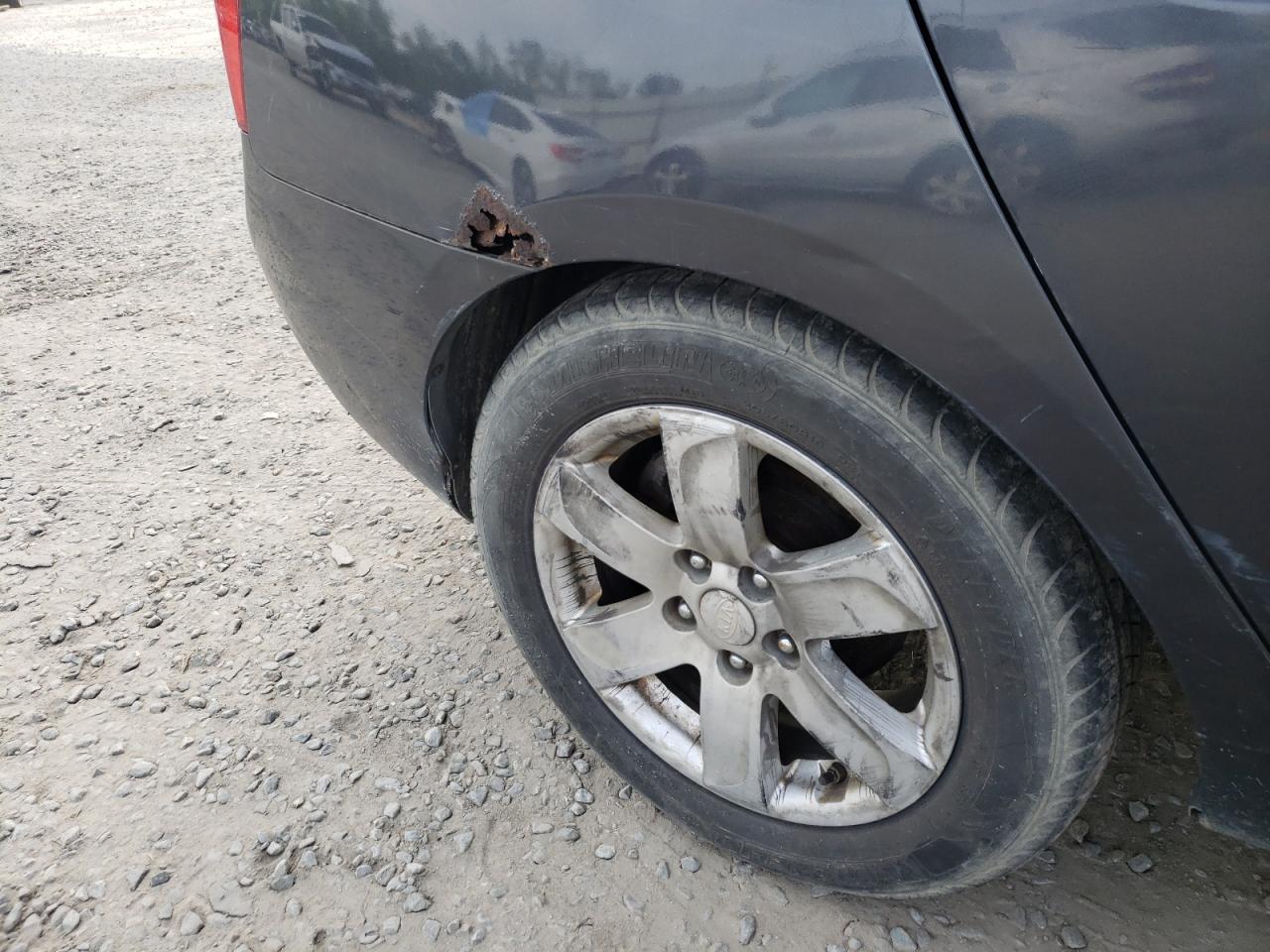 Photo 9 from auction – 2007 KIA RONDO BASE with VIN KNAFG525477061586