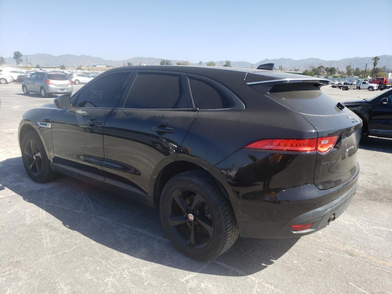 Photo 3 from auction – 2018 JAGUAR F-PACE PRE with VIN SADCJ2GX2JA236528