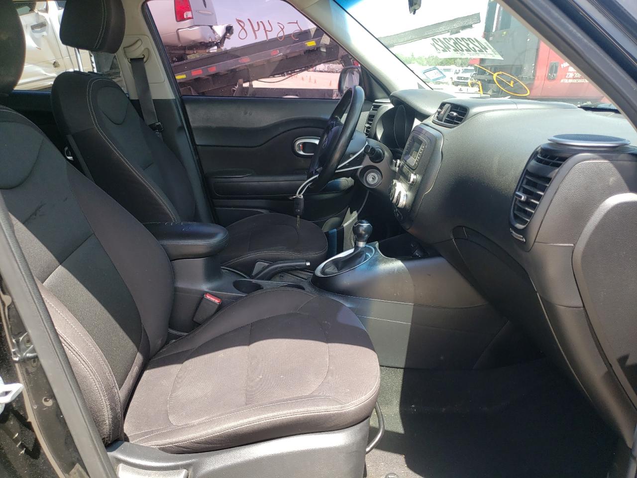 Photo 5 from auction – 2015 KIA SOUL with VIN KNDJN2A24F7782451
