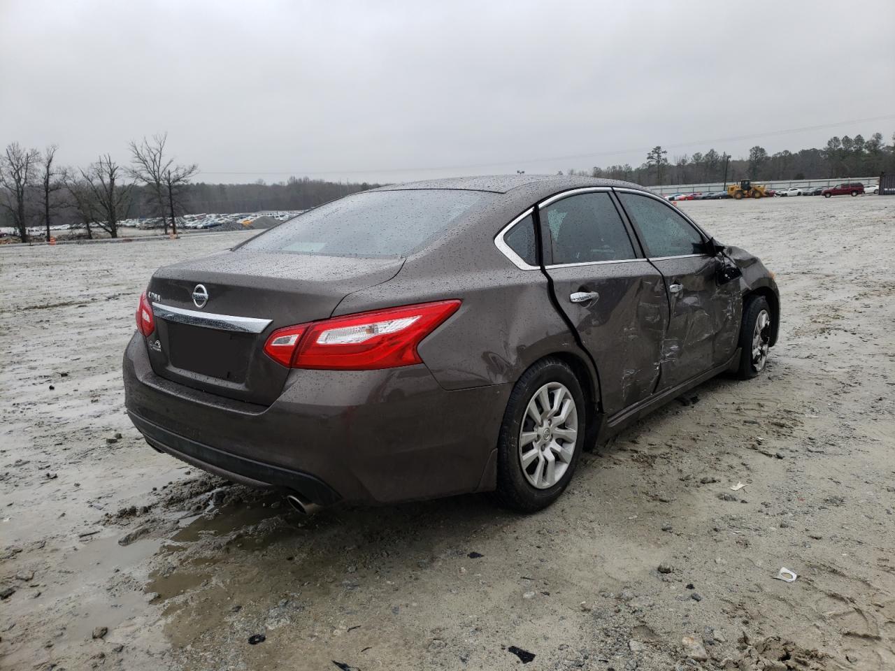 Photo 4 from auction – 2017 NISSAN ALTIMA 2.5 with VIN 1N4AL3AP2HN324452