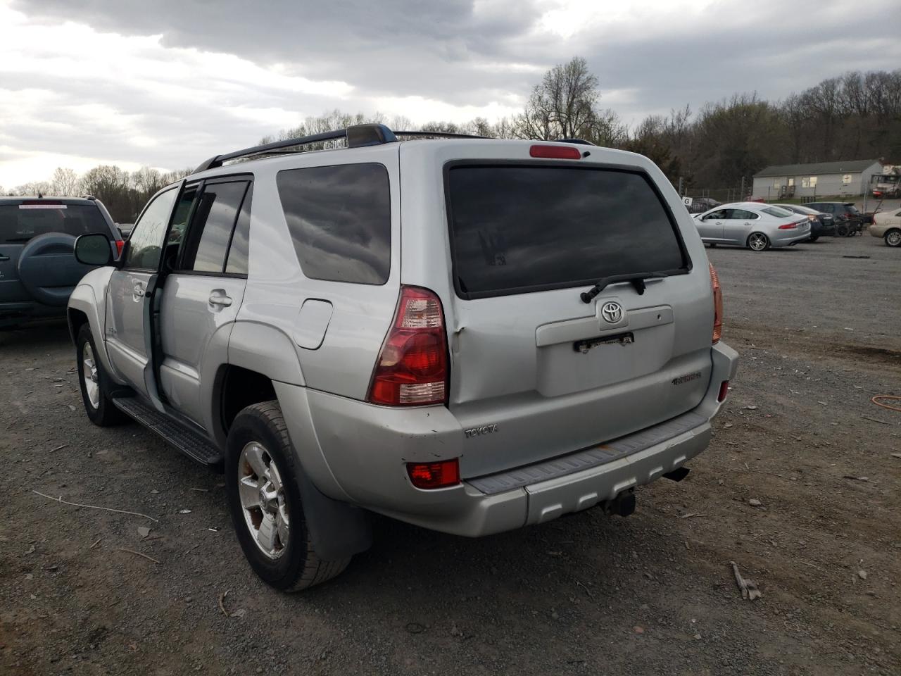 Photo 3 from auction – 2003 TOYOTA 4RUNNER SR with VIN JTEBU14R330011795