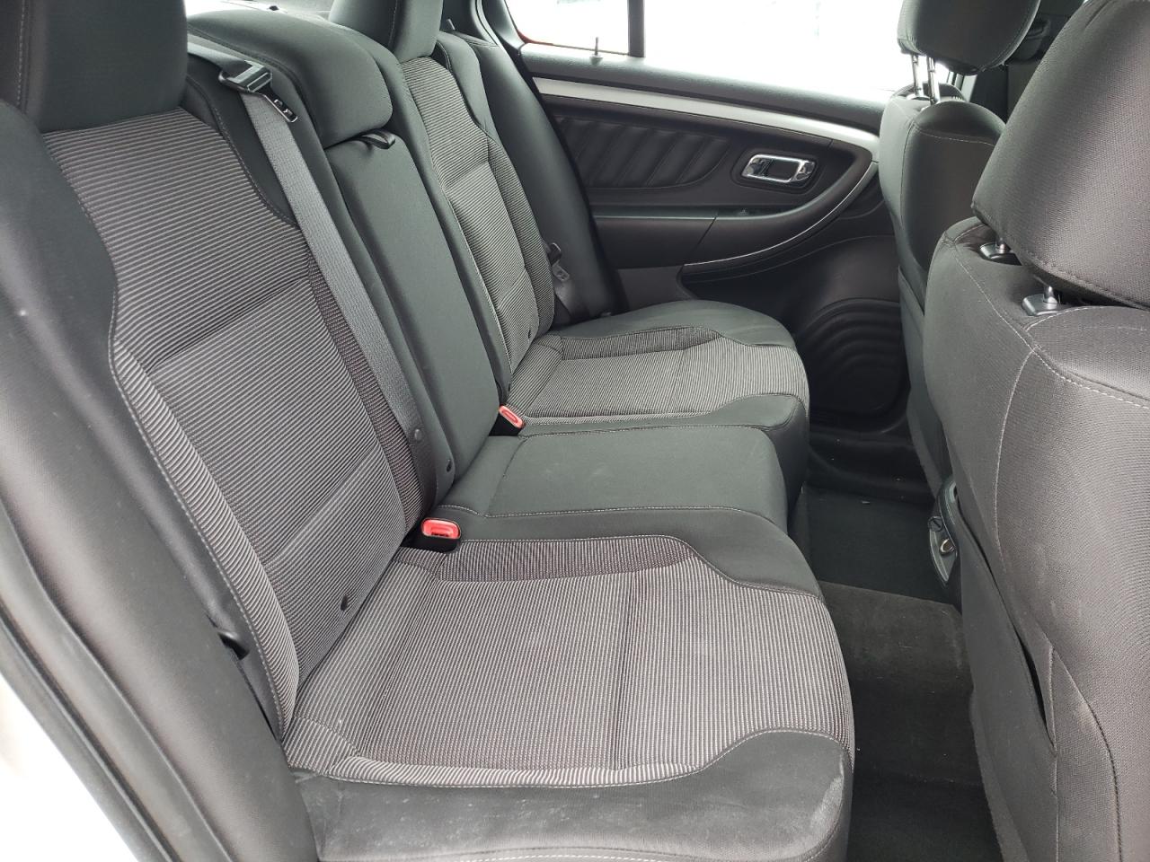 Photo 6 from auction – 2016 FORD TAURUS SEL with VIN 1FAHP2E83GG111688