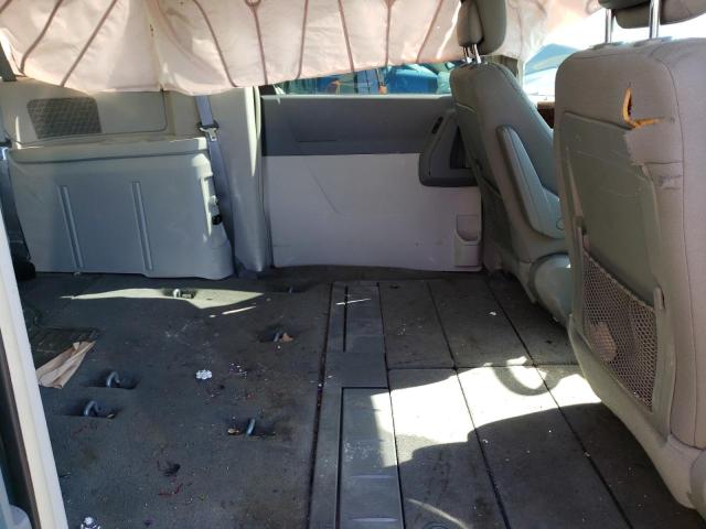 Photo 6 from auction – 2010 CHRYSLER TOWN & COU with VIN 2A4RR5D10AR442713
