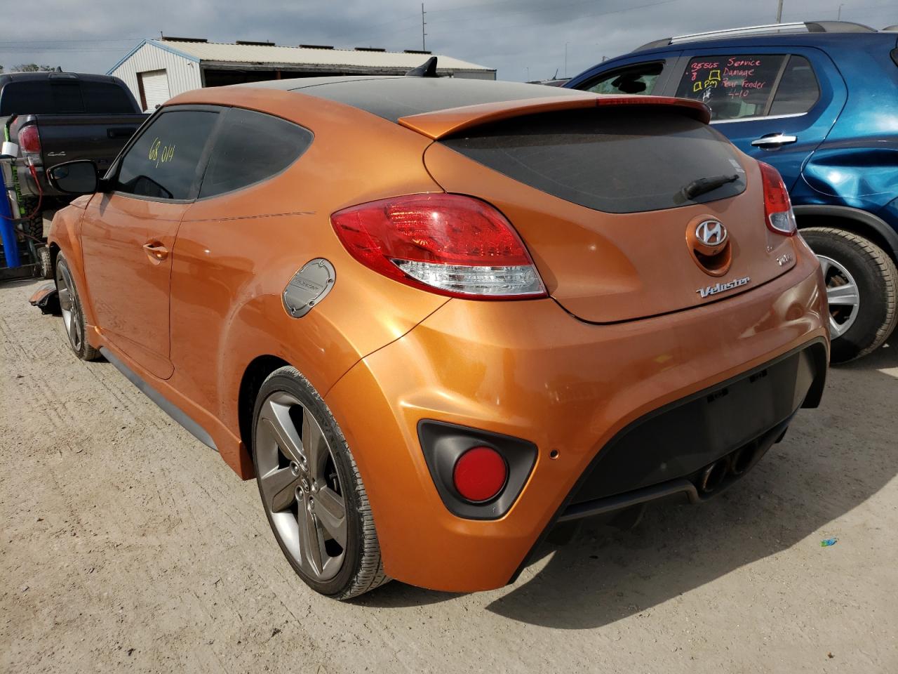 صورة رقم 3 من المزاد - 2015 HYUNDAI VELOSTER T مع VIN KMHTC6AE4FU237461