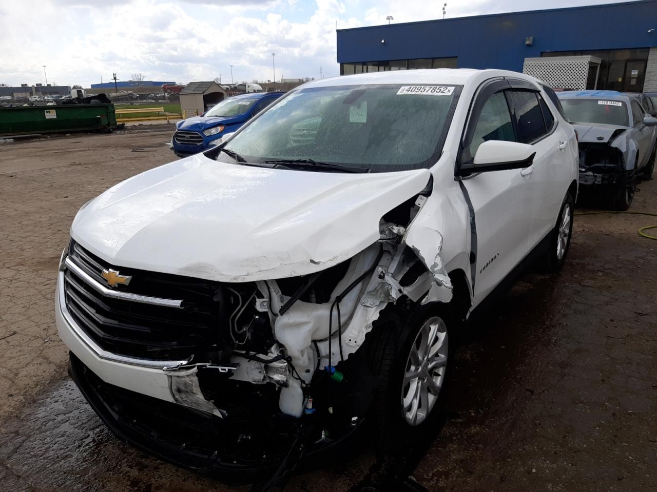 Photo 2 from auction – 2018 CHEVROLET EQUINOX LT with VIN 3GNAXSEV6JS598290
