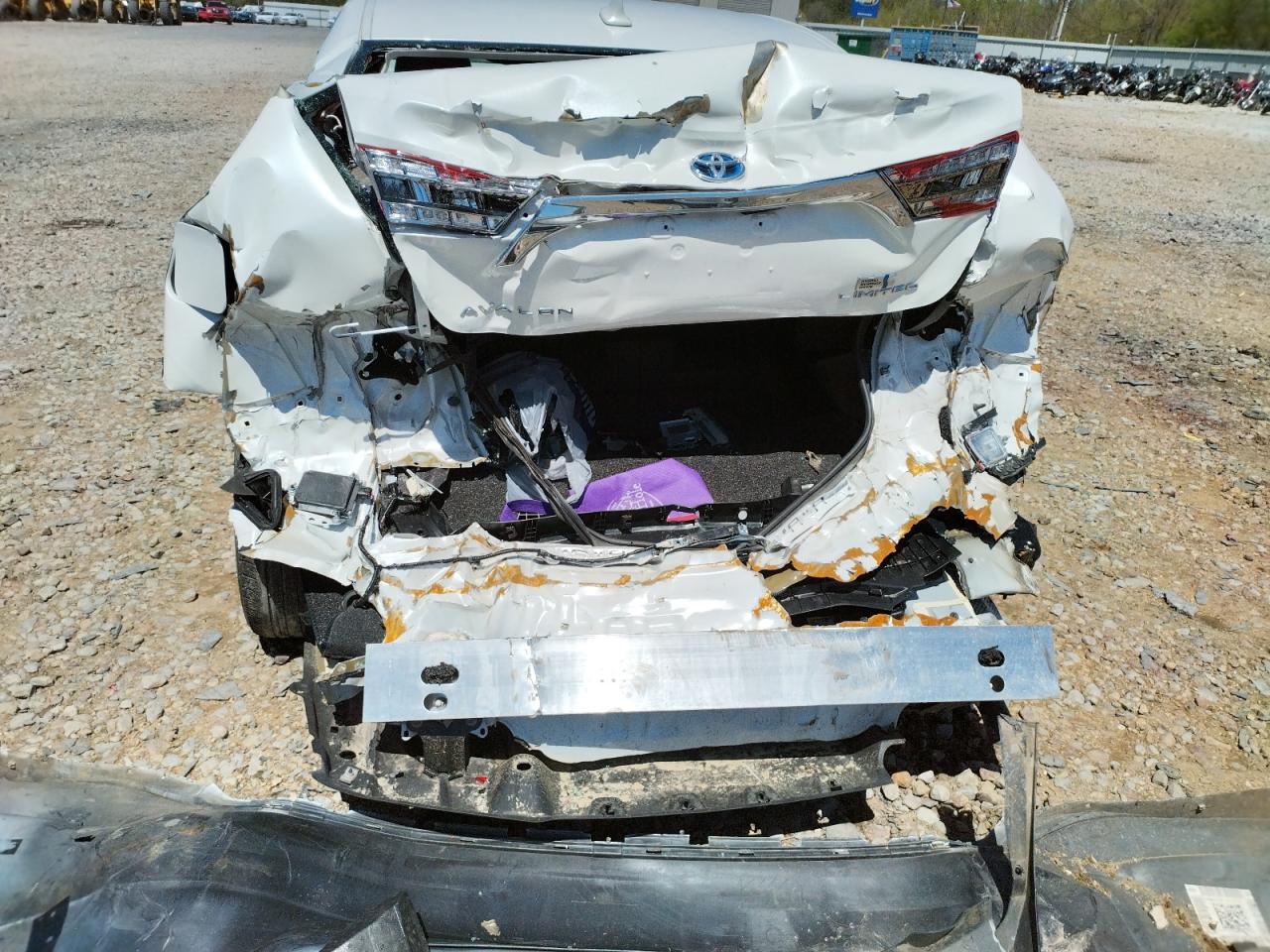 Photo 9 from auction – 2016 TOYOTA AVALON HYB with VIN 4T1BD1EB0GU051669