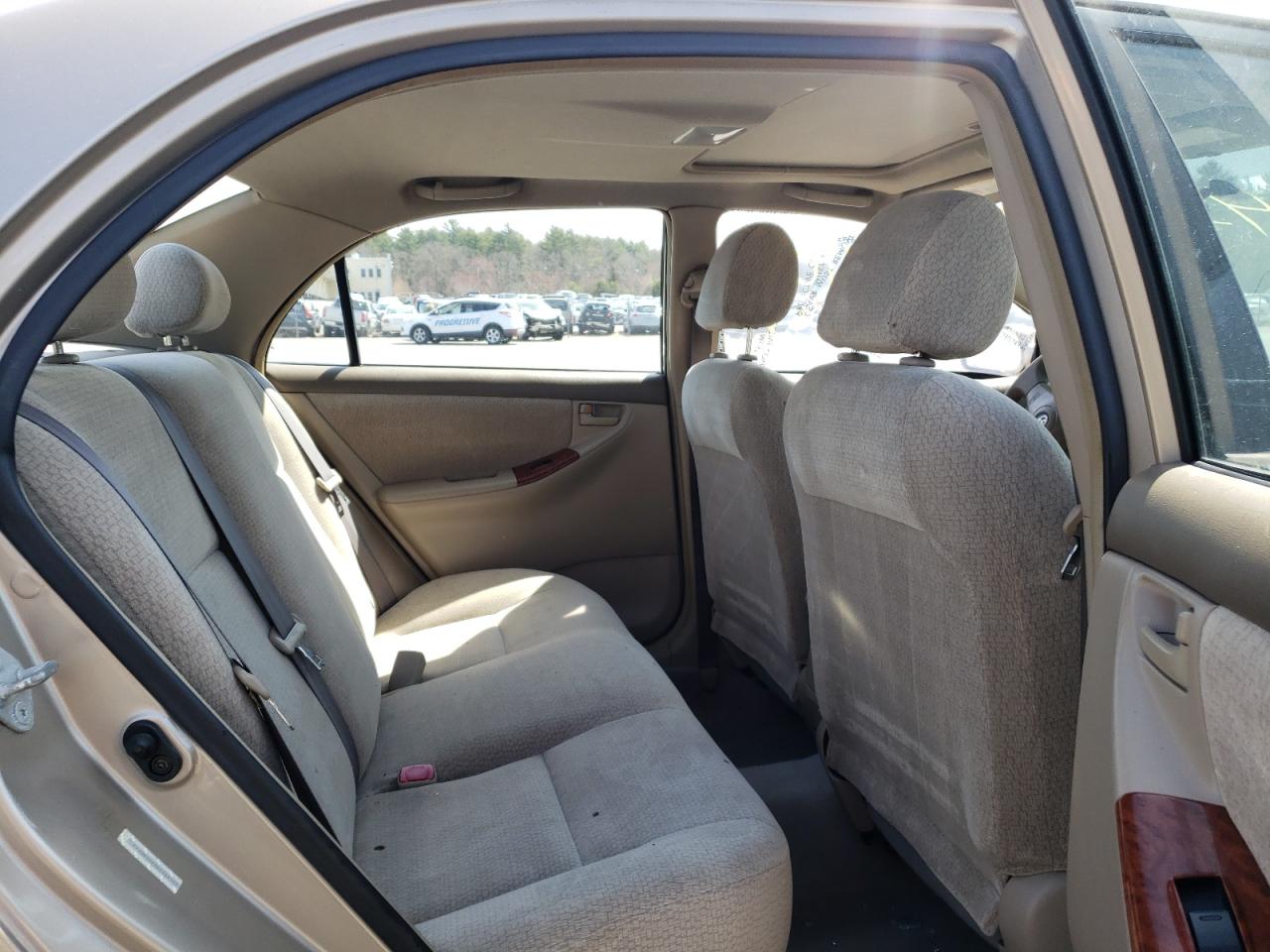 Photo 6 from auction – 2004 TOYOTA COROLLA CE with VIN 2T1BR32E94C246372