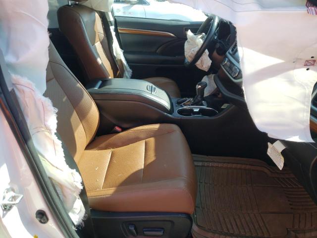 Photo 5 from auction – 2018 TOYOTA HIGHLANDER with VIN 5TDDZRFH5JS830545
