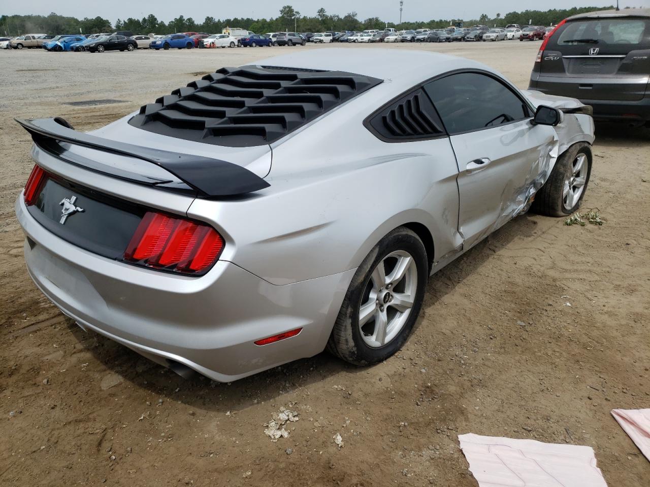 Photo 4 from auction – 2017 FORD MUSTANG with VIN 1FA6P8AM5H5276202