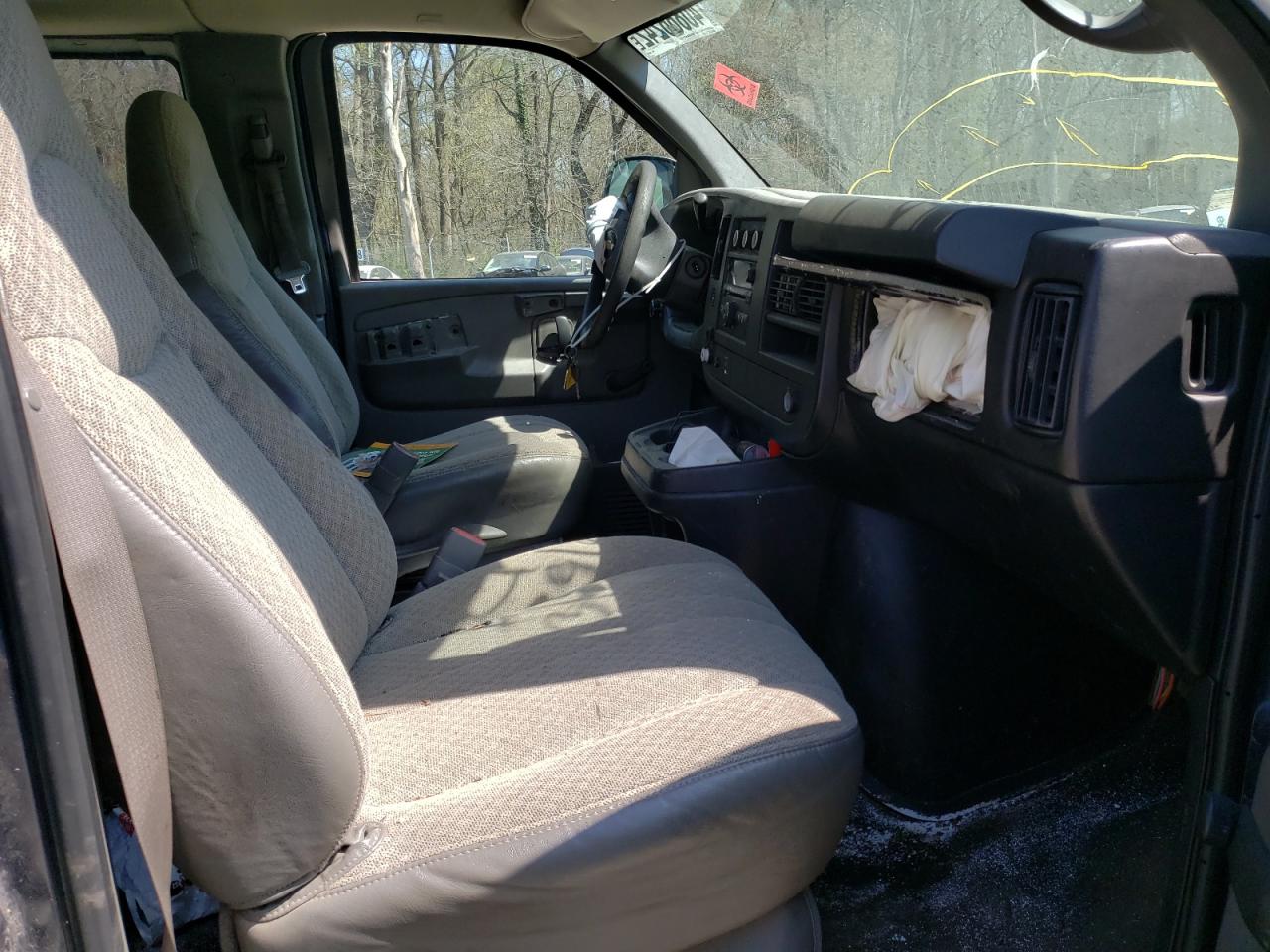 Photo 15 from auction – 2009 CHEVROLET EXPRESS G2 with VIN 1GAGG25K791158125
