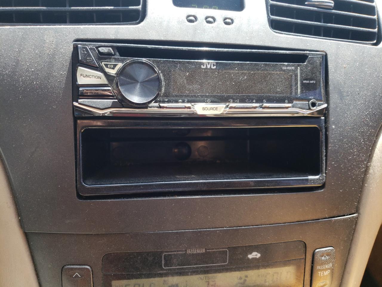 Photo 9 from auction – 2004 LEXUS ES 330 with VIN JTHBA30GX45050996