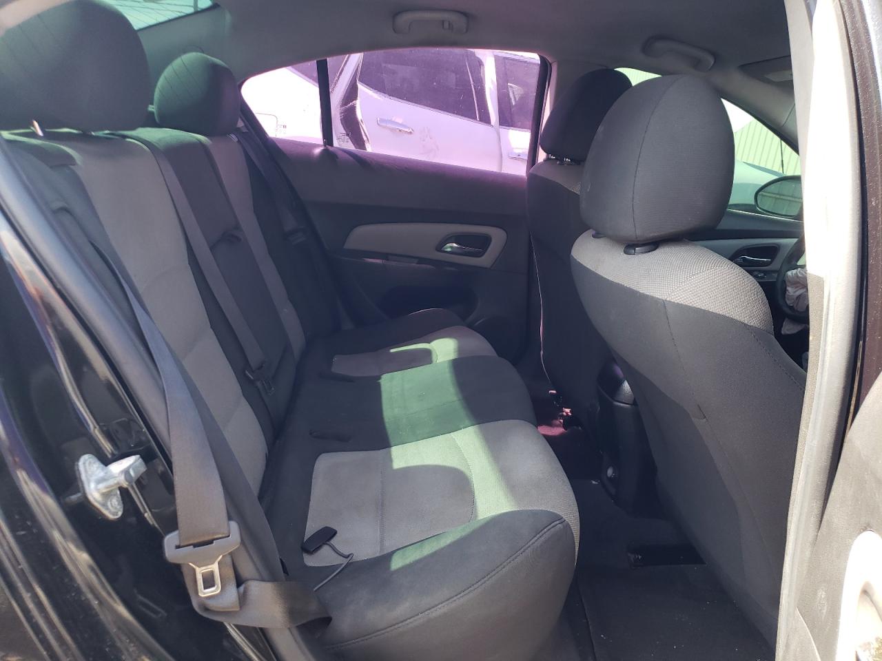 Photo 6 from auction – 2012 CHEVROLET CRUZE LS with VIN 1G1PC5SH7C7241189
