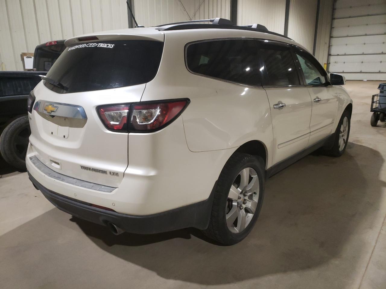 Photo 4 from auction – 2014 CHEVROLET TRAVERSE L with VIN 1GNKVJKD0EJ149386